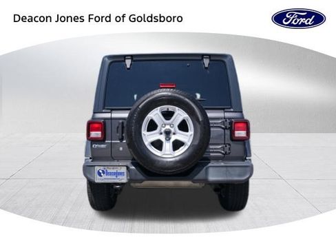 Used 2020 Jeep Wrangler Unlimited Sport S image 4