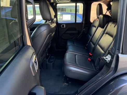 Certified 2022 Jeep Wrangler Unlimited Rubicon w/ Cold Weather Group image 28