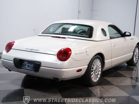 Used 2005 Ford Thunderbird 50th Anniversary RWD image 11