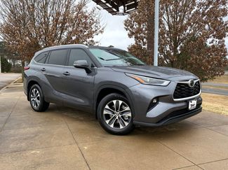 Used 2023 Toyota Highlander XLE 360° Tour