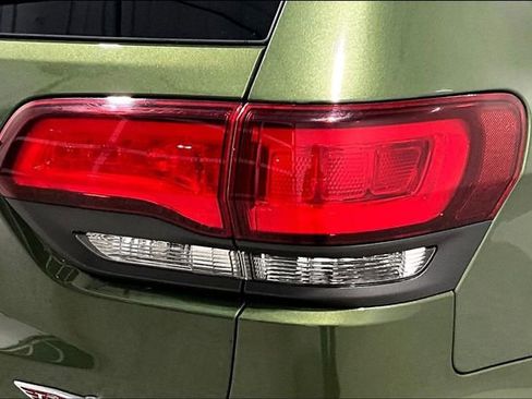 Used 2020 Jeep Grand Cherokee Trailhawk w/ Premium Lighting Group image 24