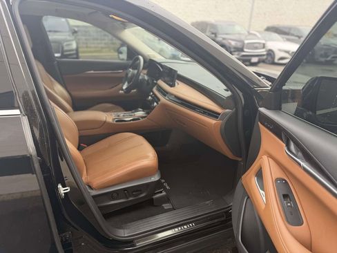Used 2023 INFINITI QX60 Sensory w/ Vision Package AWD/4WD image 12