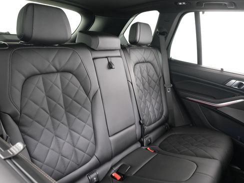 Used 2026 BMW X5 M60i w/ Executive Package AWD/4WD image 39
