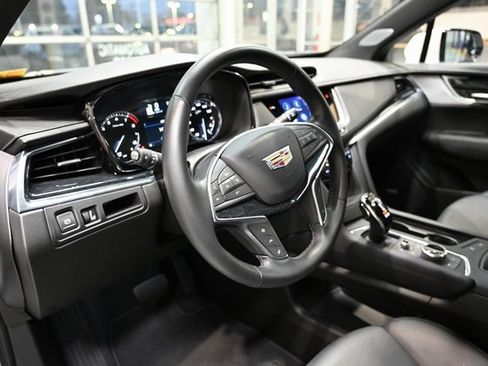 Used 2025 Cadillac XT5 Premium Luxury image 21