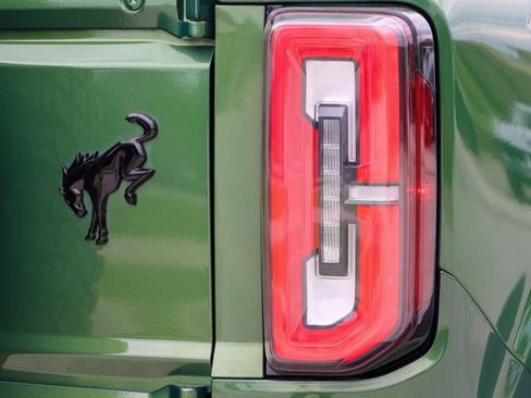 Used 2022 Ford Bronco Wildtrak AWD/4WD image 15