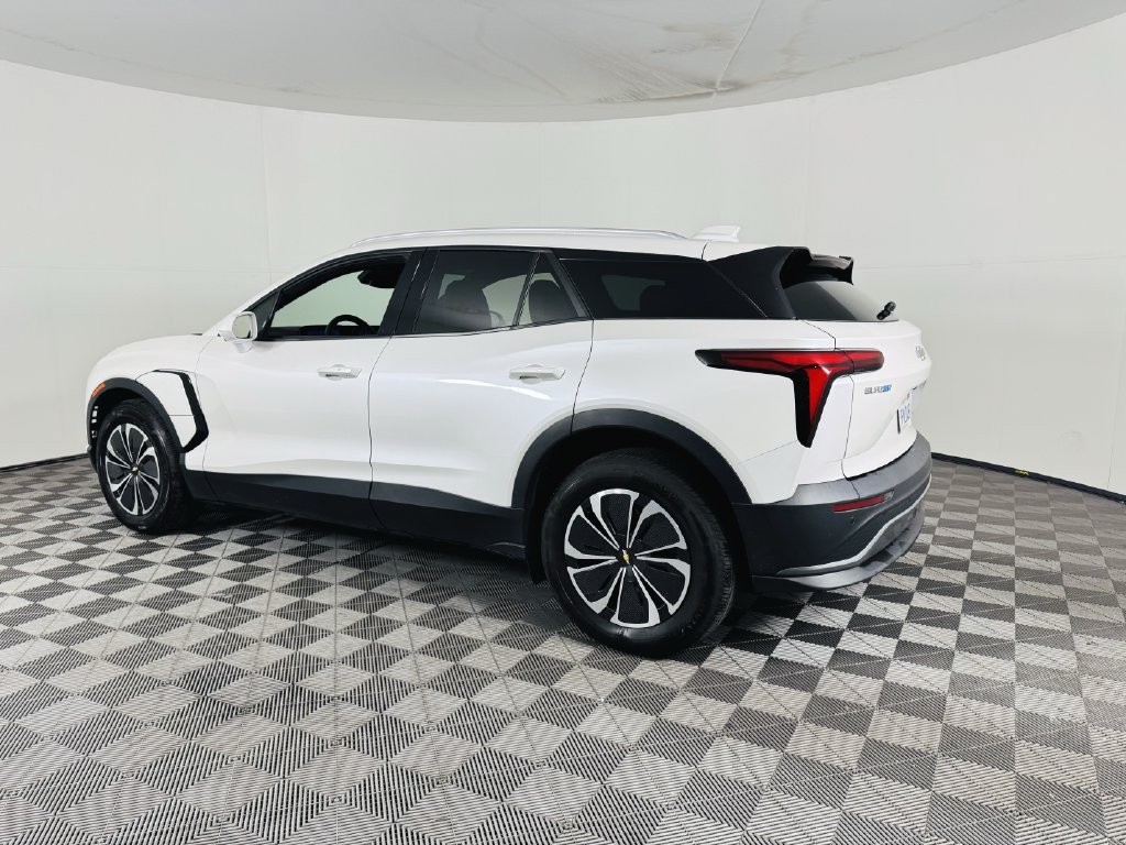 Used 2024 Chevrolet Blazer EV LT AWD/4WD image 24