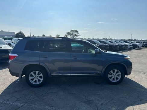 Used 2013 Toyota Highlander Plus FWD image 5