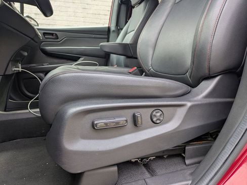 Used 2025 Honda Odyssey Sport-L image 14