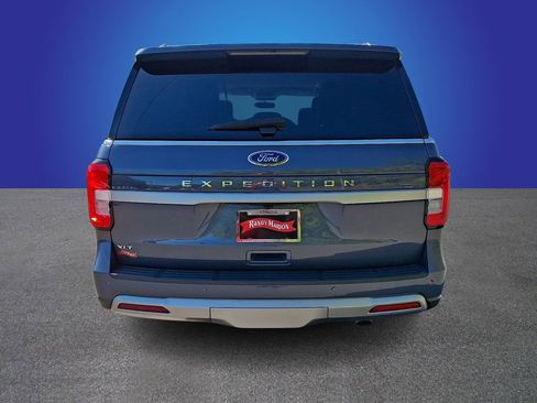 Used 2022 Ford Expedition XLT AWD/4WD image 5