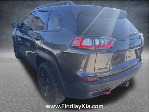 Used 2019 Jeep Cherokee Trailhawk w/ Comfort/Convenience Group image 2