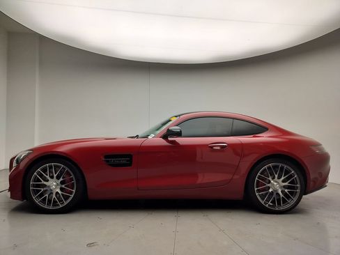 Used 2018 Mercedes-Benz AMG GT S image 2