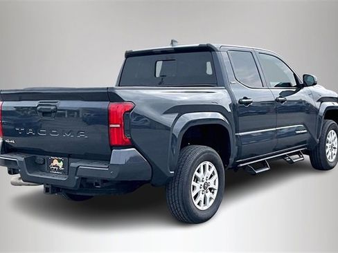 Used 2024 Toyota Tacoma SR5 image 5
