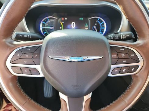 Used 2020 Chrysler Pacifica Limited w/ Advanced Safetytec Group image 27