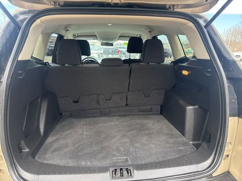 Used 2017 Ford Escape SE image 34