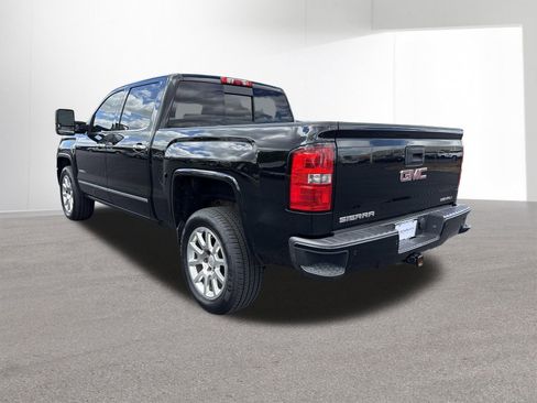 Used 2015 GMC Sierra 1500 Denali w/ Driver Alert Package AWD/4WD image 6