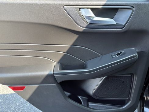 Used 2024 Ford Escape Platinum image 60