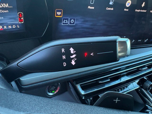 Used 2026 Chevrolet Traverse LT FWD image 18
