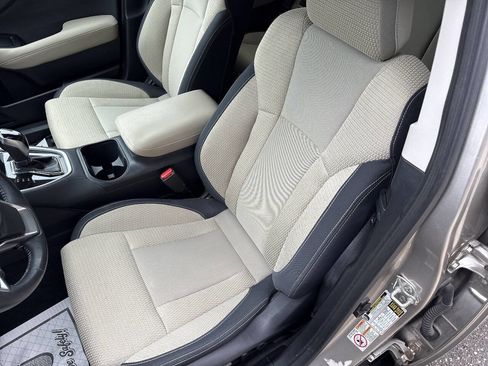 Used 2020 Subaru Outback Premium image 12