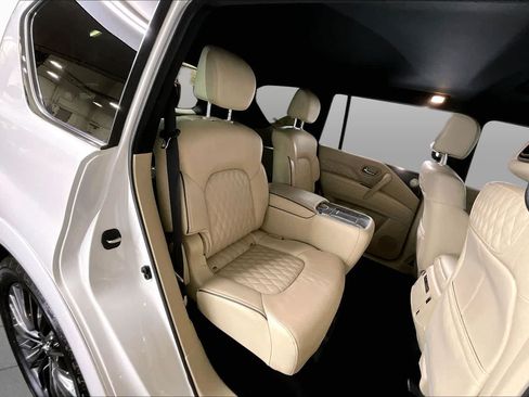 Used 2022 INFINITI QX80 Sensory w/ Cargo Package AWD/4WD image 19