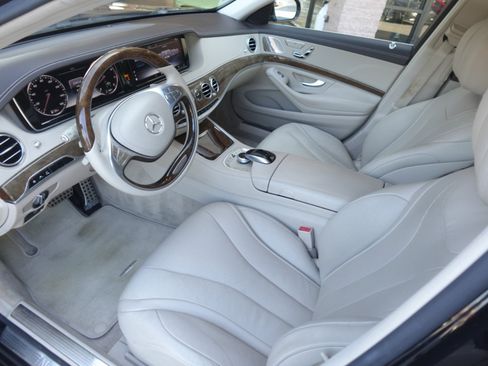 Used 2015 Mercedes-Benz S 550 Sedan image 18