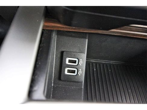 Used 2017 Ford F150 Lariat w/ Equipment Group 501A Mid image 25