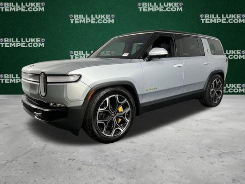 Used 2023 Rivian R1S Launch Edition image 3