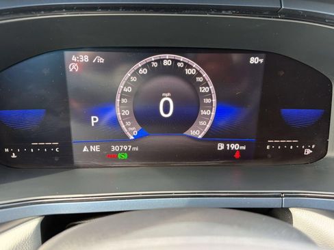 Certified 2022 Volkswagen Taos SE AWD/4WD image 18