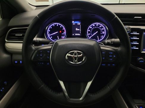 Used 2020 Toyota Camry SE image 22