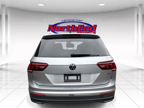 Used 2024 Volkswagen Tiguan SE image 4