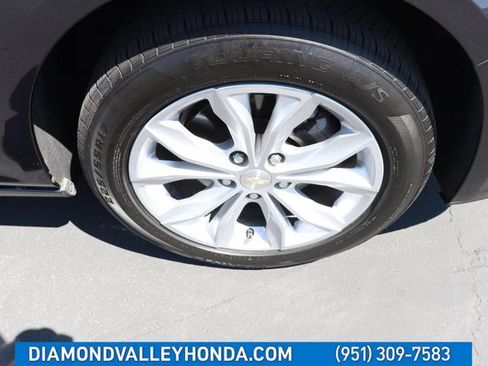 Used 2023 Chevrolet Malibu LT FWD image 26
