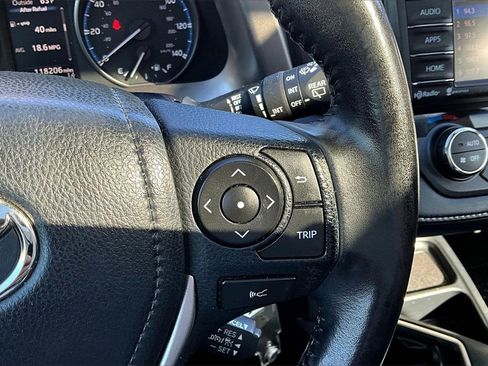 Used 2017 Toyota RAV4 XLE image 19