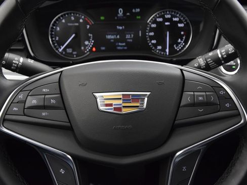 Used 2025 Cadillac XT5 Luxury FWD image 21