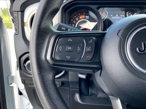 Used 2024 Jeep Wrangler Sport AWD/4WD image 23