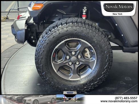 Used 2022 Jeep Gladiator Rubicon image 10