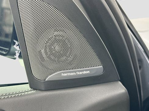 Certified 2025 BMW X5 M60i w/ Climate Comfort Package image 19