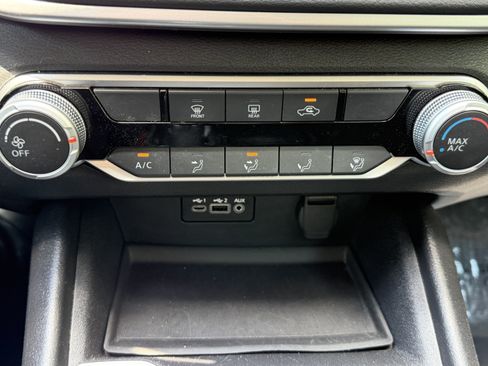 Used 2025 Nissan Altima 2.5 S FWD image 52