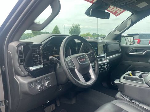 Used 2026 GMC Sierra 1500 SLT AWD/4WD image 9