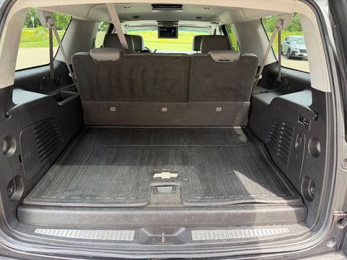 Used 2015 Chevrolet Suburban LT AWD/4WD image 27