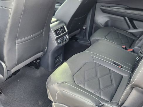 New 2026 Volkswagen Atlas SE image 8