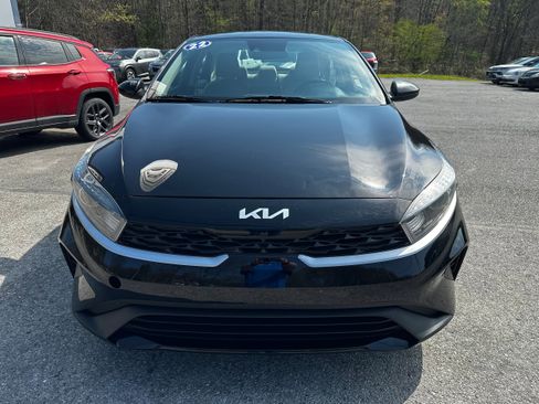 Used 2022 Kia Forte LXS FWD image 4