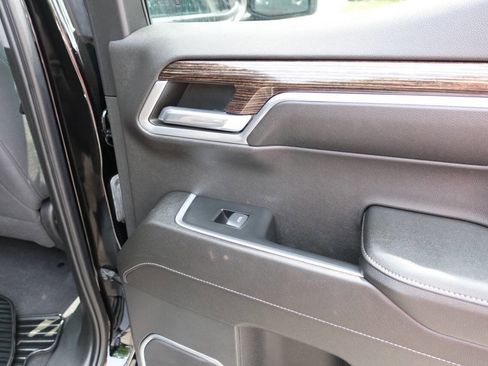 Used 2023 GMC Sierra 1500 Elevation image 28