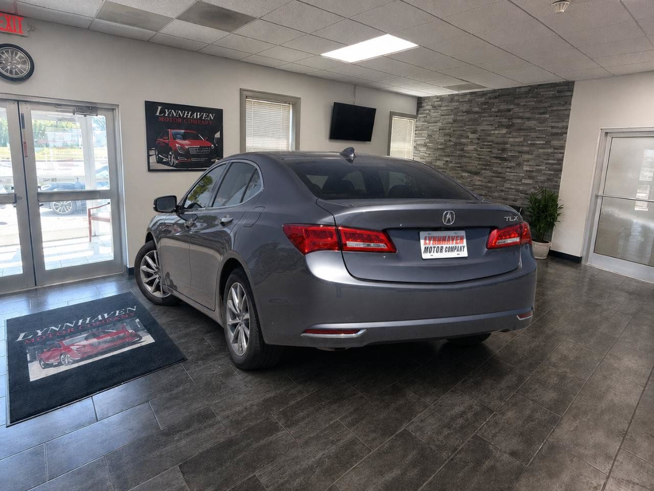 Used 2018 Acura TLX FWD image 6