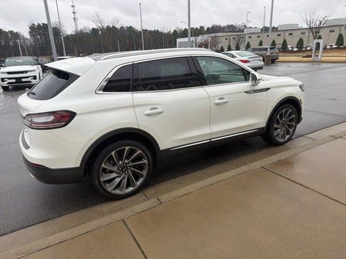 Used 2022 Lincoln Nautilus Reserve w/ Equipment Group 202A image 15