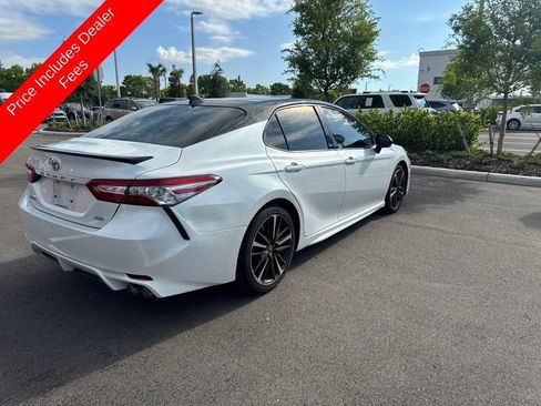 Used 2019 Toyota Camry XSE FWD image 5