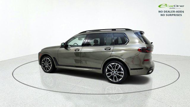 Used 2026 BMW X7 xDrive40i AWD/4WD image 5