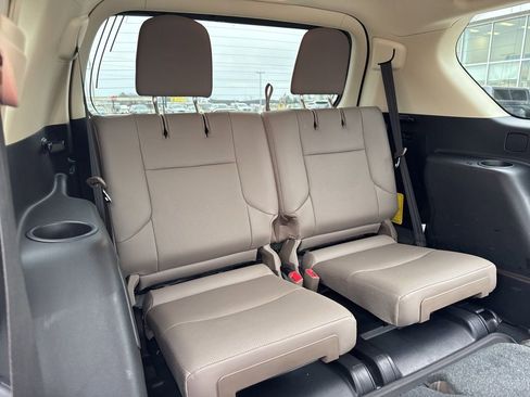 Used 2022 Lexus GX 460 Premium w/ Premium Package image 27