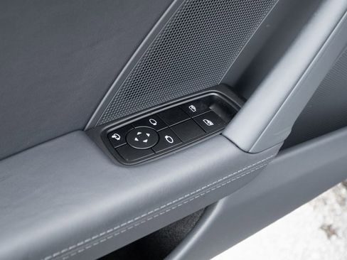 Certified 2025 Porsche 911 Carrera image 16