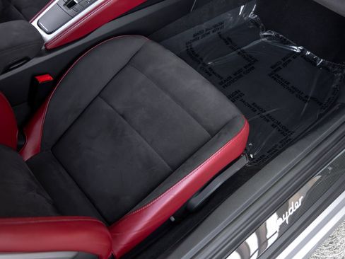 Certified 2022 Porsche 718 Boxster Spyder RWD image 44