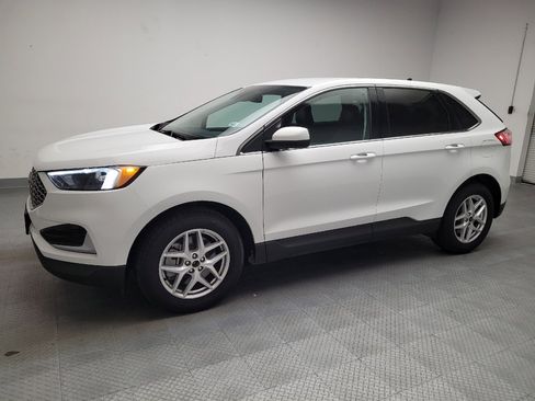 Used 2024 Ford Edge SEL image 2