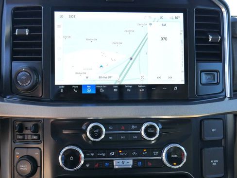 Used 2025 Ford F350 Platinum w/ Platinum Plus Package image 48